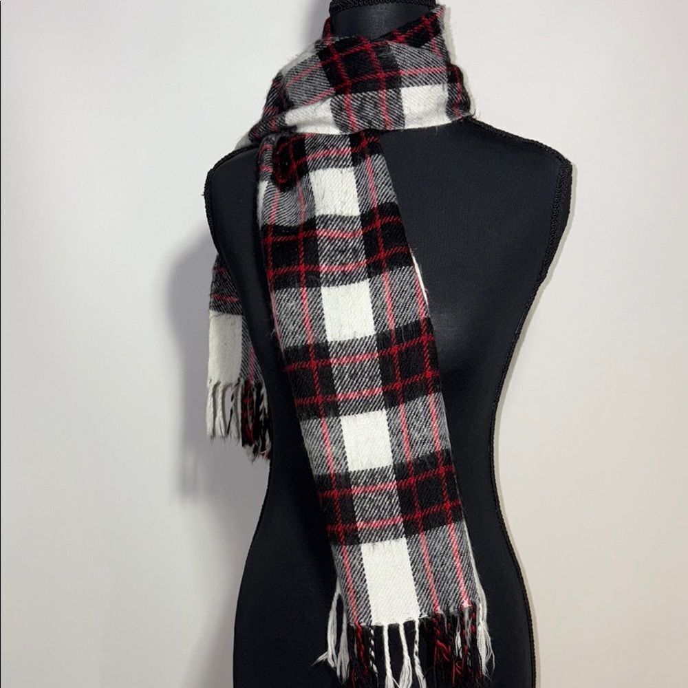 Plaid Black and White Scarf